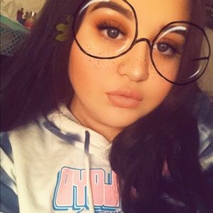 Meet your Posher, Mirraya